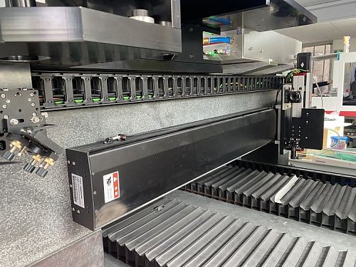 Лазерный станок для резки стекла PROTONBEAM P-75